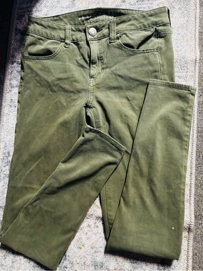 American Eagle Outfitters Olive Stretch Chino Pants